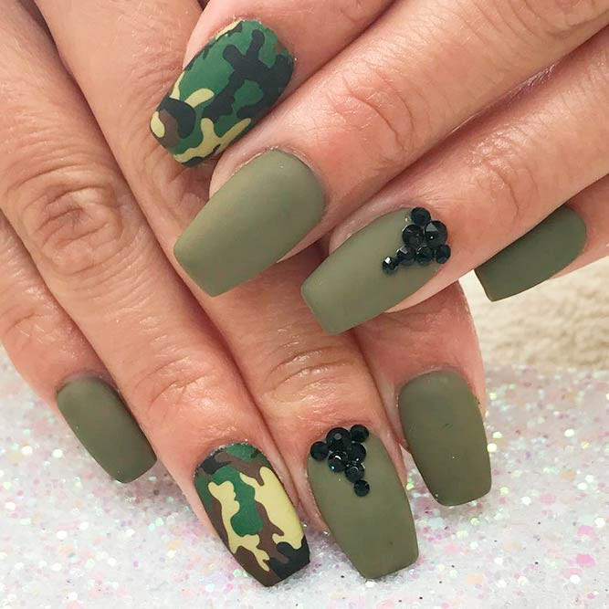 Camo Nail Designs
 THE BEST CAMOUFLAGE NAIL DESIGNS FOR PRETTY WOMEN