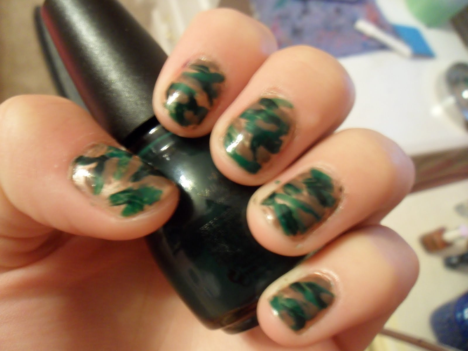 Camo Nail Designs
 10 Cool Camouflage Nail Designs