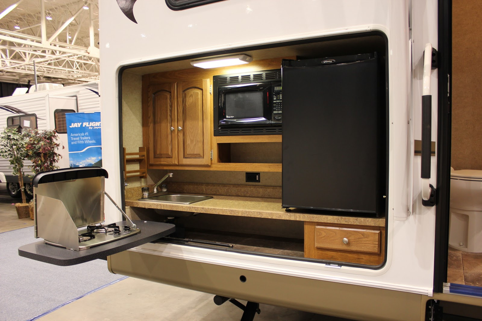 Camper Outdoor Kitchen
 2012 Ohio RV Supershow Outdoor Kitchens Gr8LakesCamper