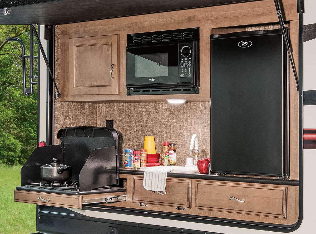 Camper With Outdoor Kitchen
 2017 Spree S333BHK Luxury Lightweight Travel Trailer