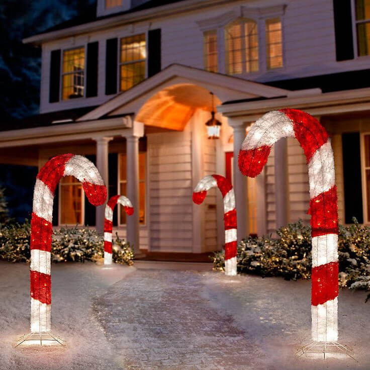 Candy Cane Outdoor Christmas Decorations
 21 Enchanting Candy Cane Christmas Decor Ideas