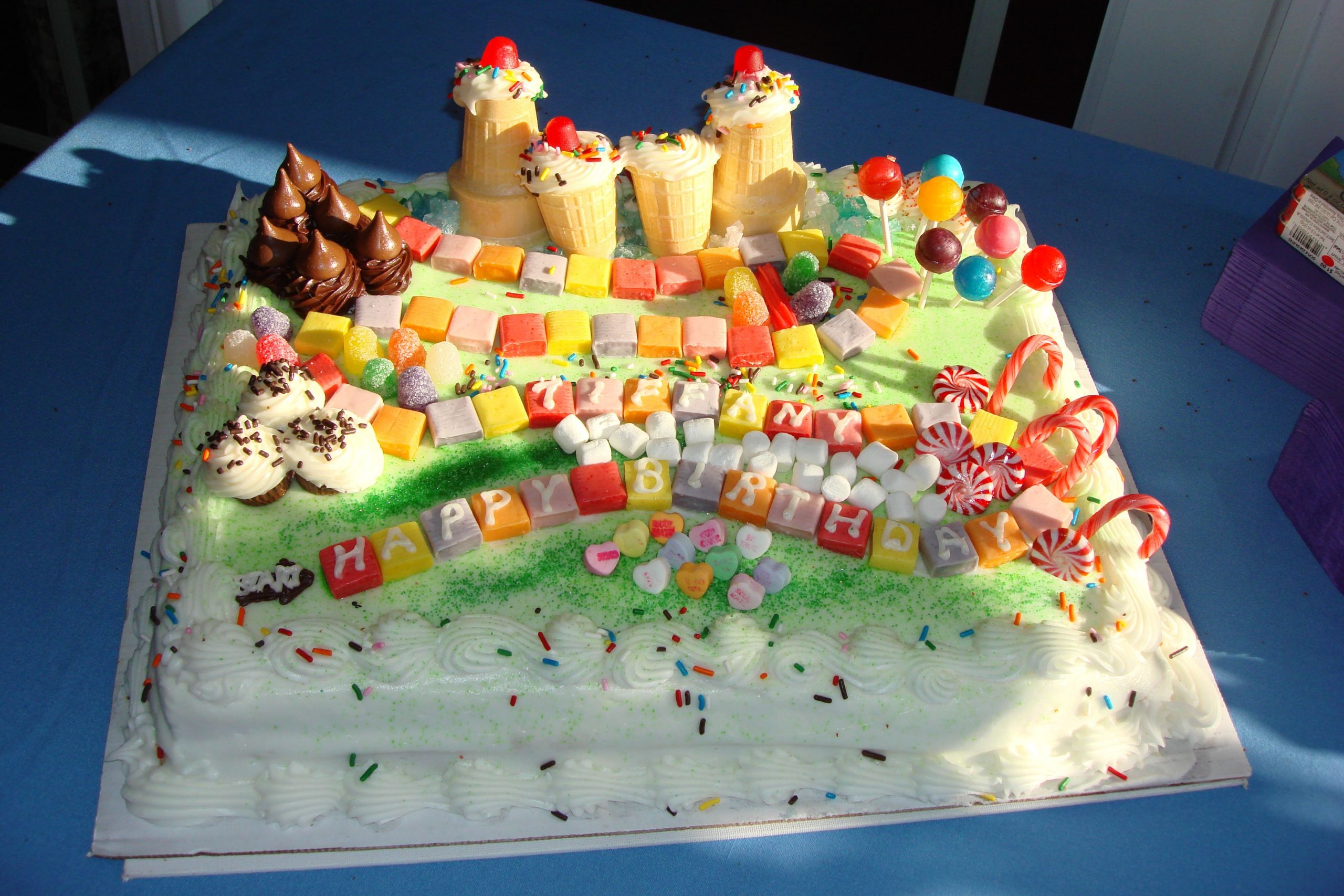 Candyland Birthday Cakes
 Candyland Cakes – Decoration Ideas