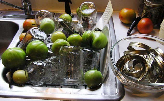 Canning Green Tomato
 A First Try at Home Canning Green Tomato Pickles
