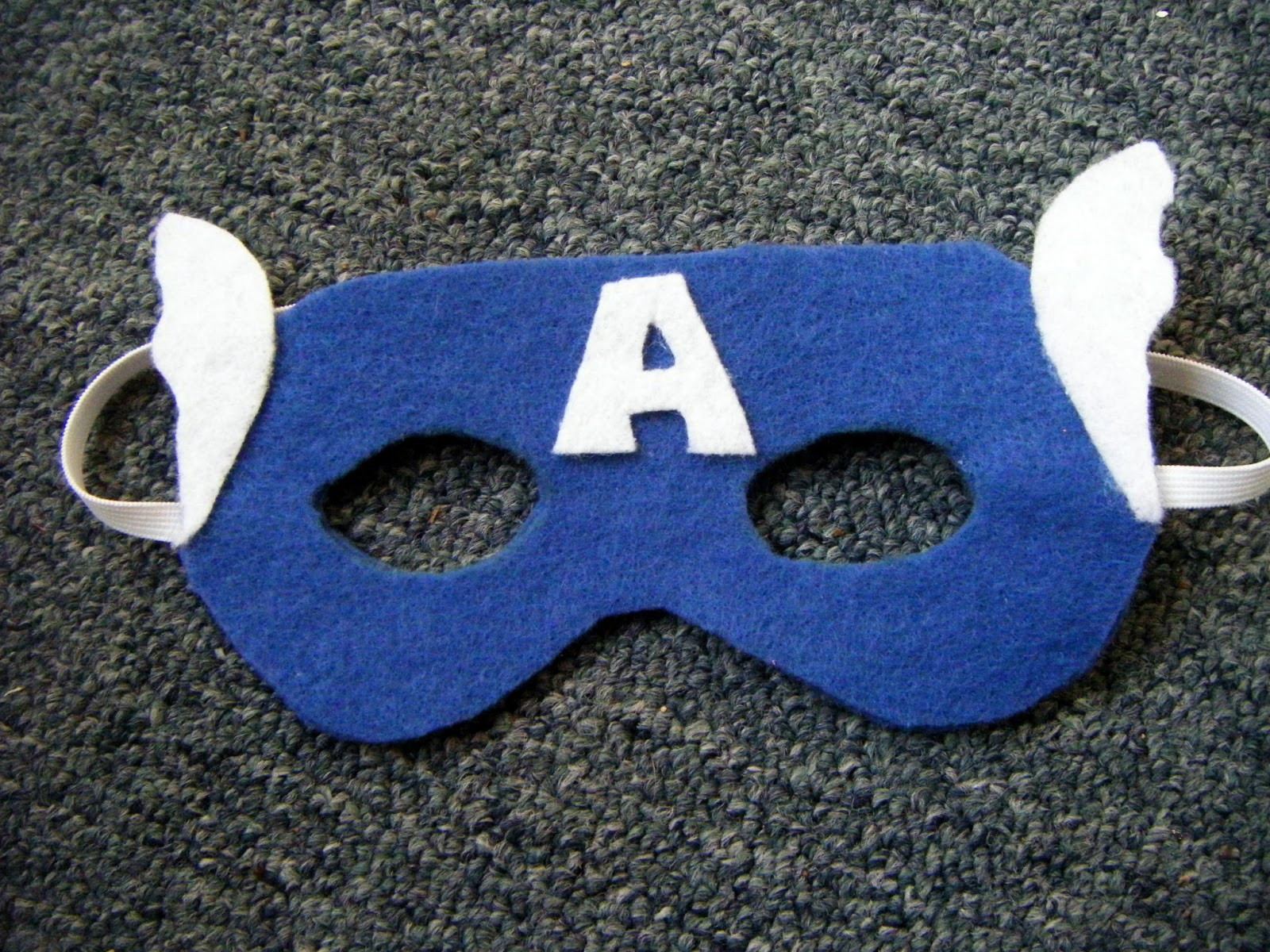 Captain America Mask DIY
 shellmo Captain America Superhero Mask