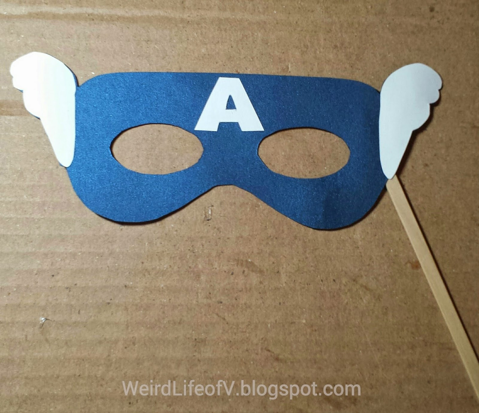 Captain America Mask DIY
 Weird Life of V DIY Marvel Paper Masks