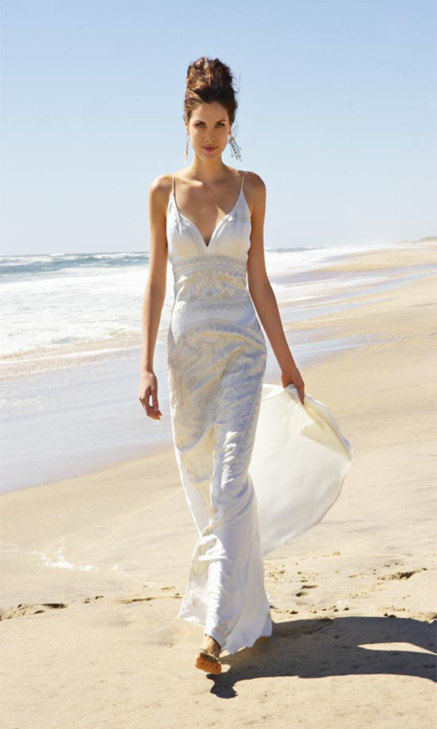 Casual Beach Wedding Dress
 20 Unique Beach Wedding Dresses For A Romantic Beach