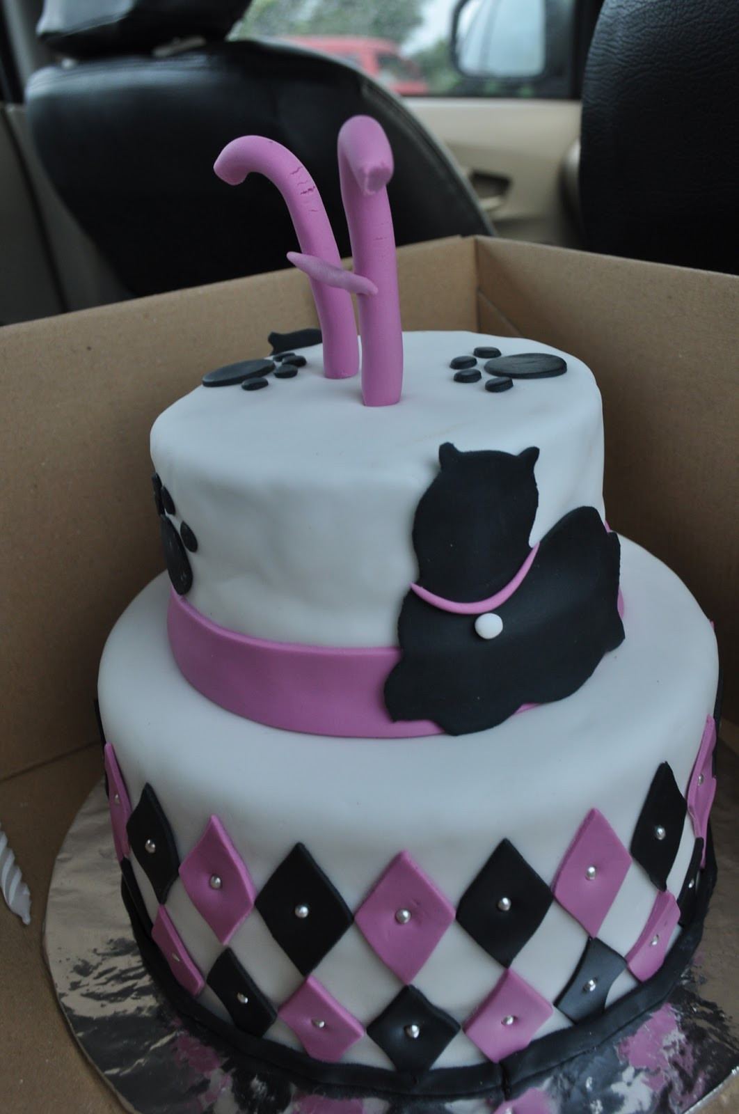 Cat Birthday Cakes
 momatoye Cat Themed Birthday Cake Hesty Tonkih