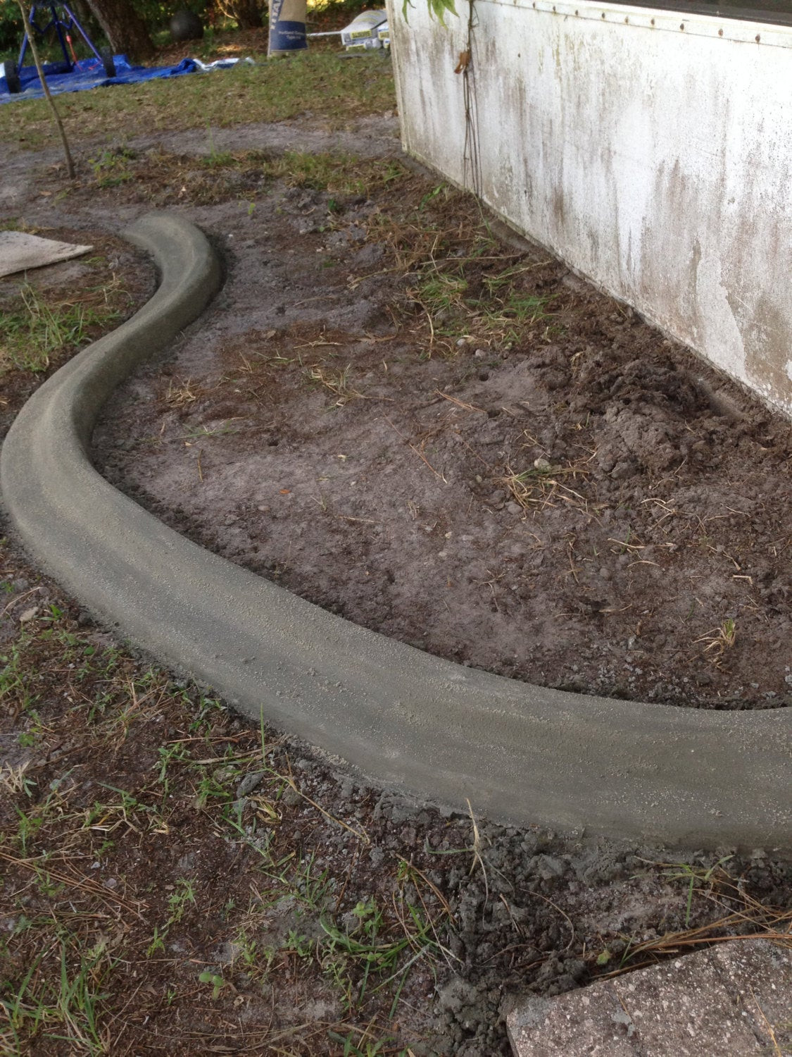 Cement Landscape Edging
 Custom concrete curbing edging landscaping do it yourself