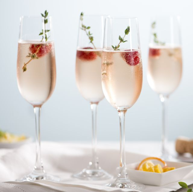 Champagne Drinks For Brunch
 40 Fruity Mimosa Recipes for Your Best Brunch Ever