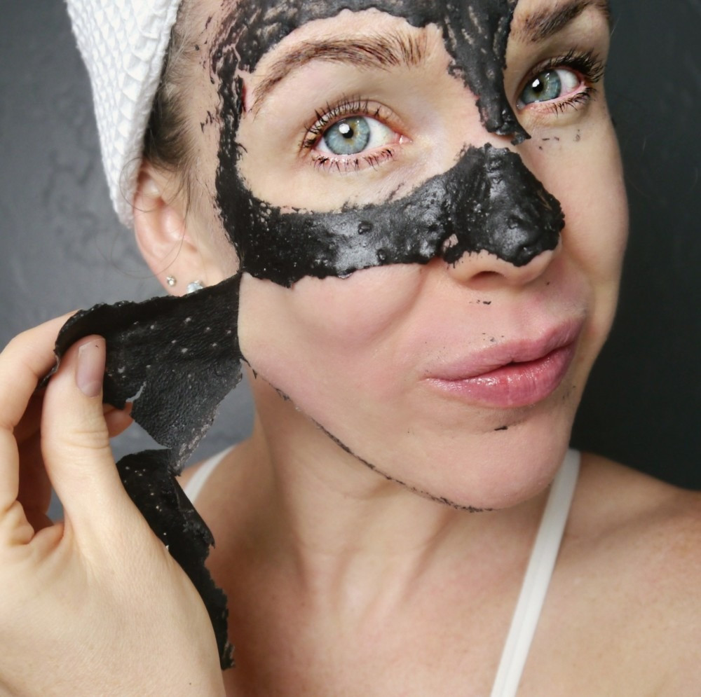 Charcoal Mask Peel DIY
 DIY Peel f Activated Charcoal Mask Jenni Raincloud