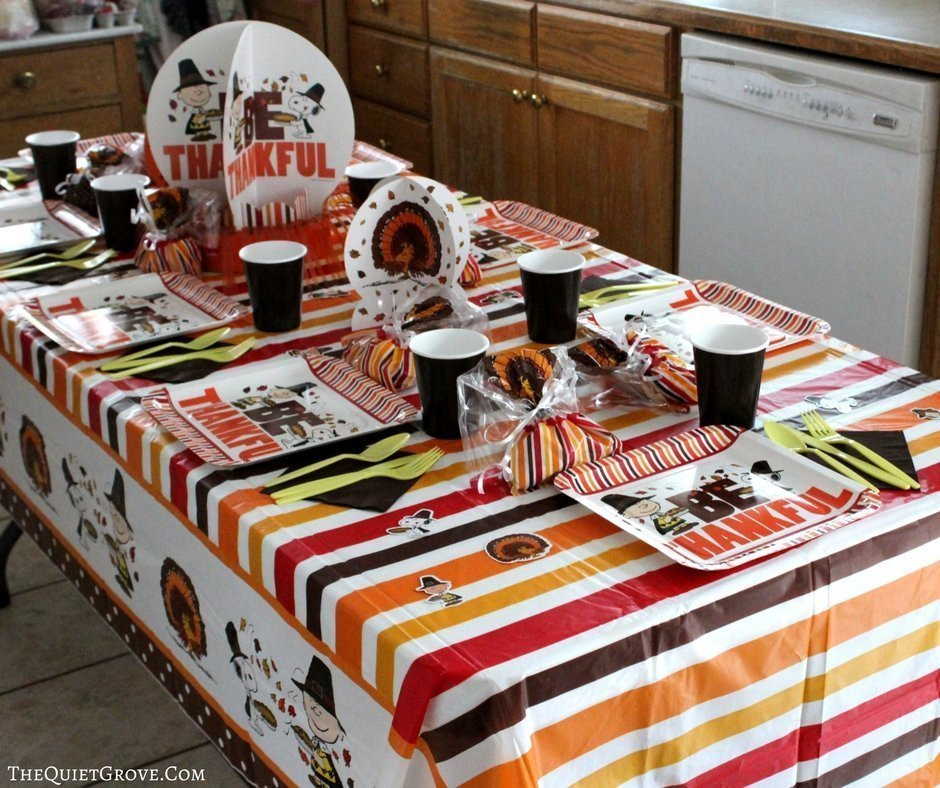 Charlie Brown Thanksgiving Table
 Charlie Brown Kid s Thanksgiving Table ⋆ The Quiet Grove
