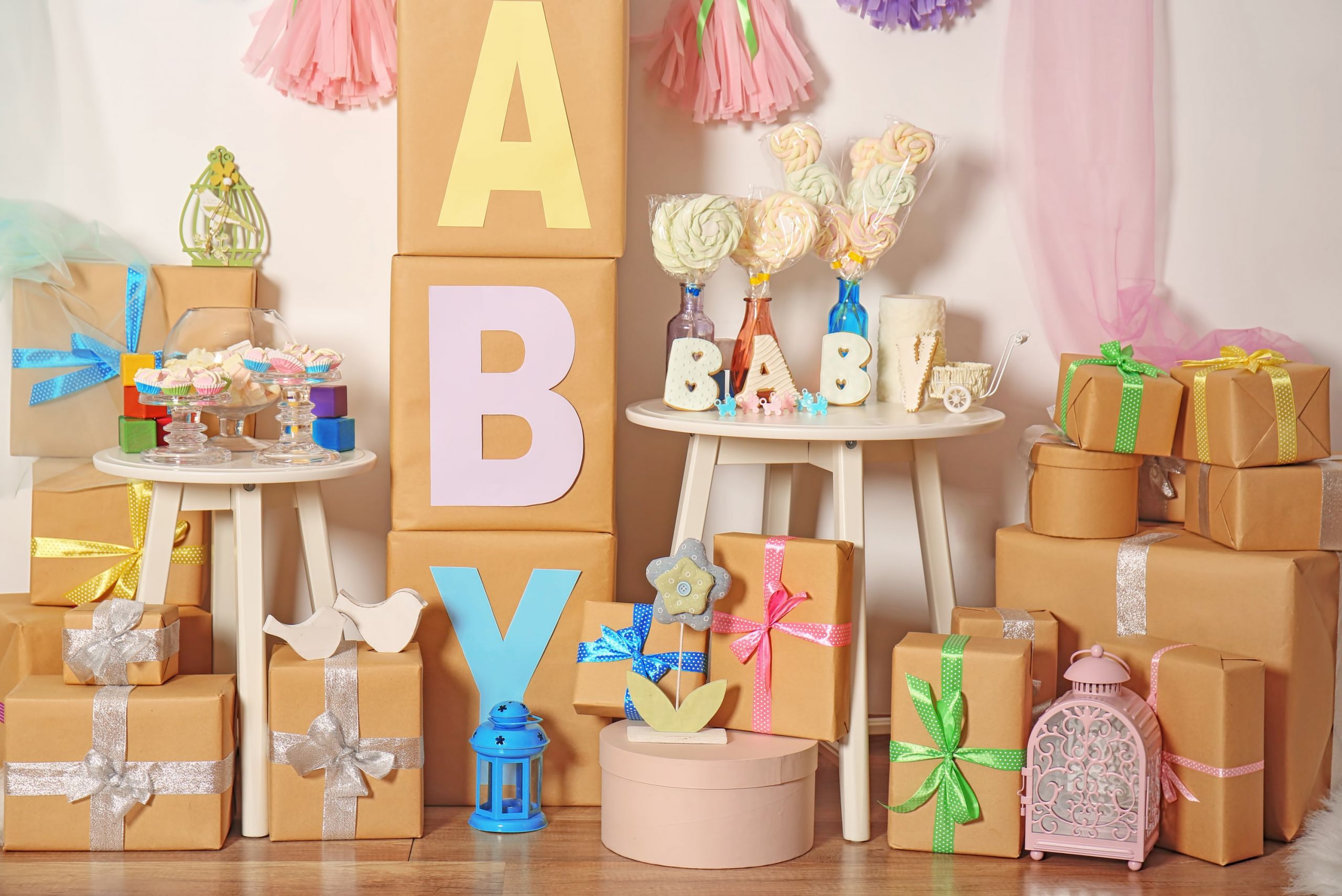 Cheap DIY Baby Shower Decorations
 5 Cheap & Unique Baby Shower Decoration Ideas