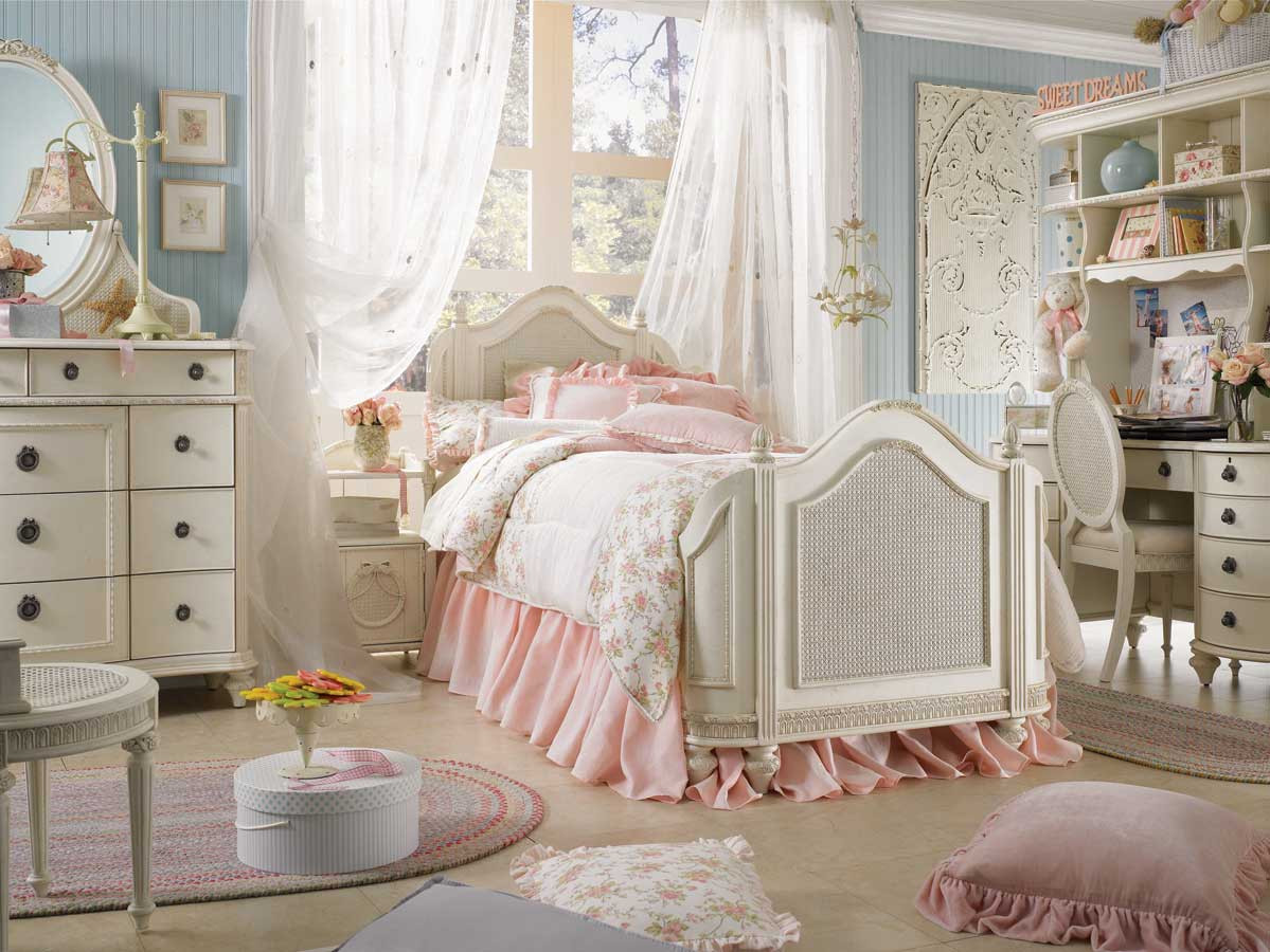Cheap Shabby Chic Bedroom Furniture
 discount fabrics lincs How to create a shabby chic bedroom