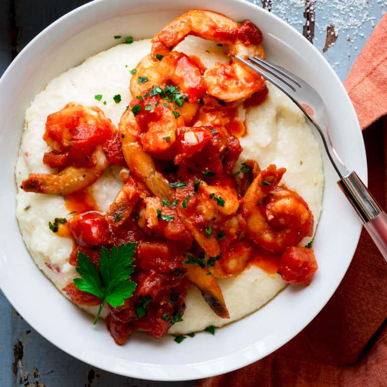Cheese Grits And Shrimp
 spicy shrimp and cheese grits with tomato Healthy