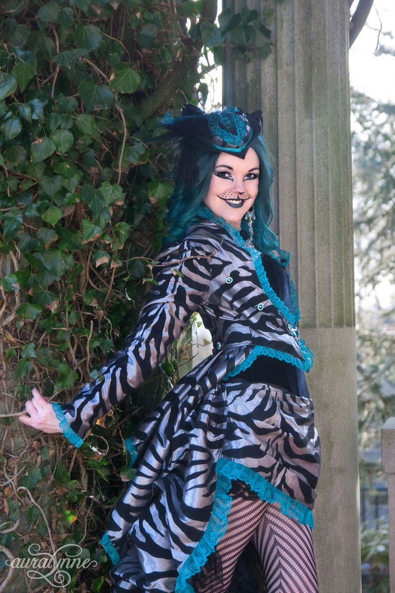 Cheshire Cat DIY Costume
 Cheshire Cat Costume We’re all Mad Here