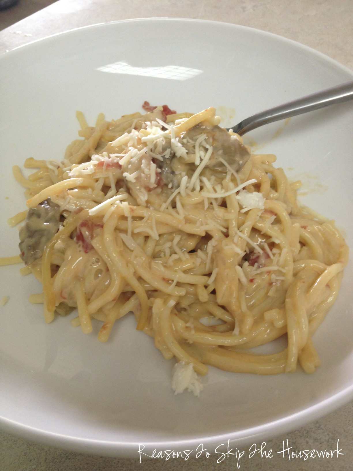 Chicken Spaghetti With Velveeta And Cream Of Mushroom
 Crockpot Chicken Spaghetti with Velveeta Skip The Housework