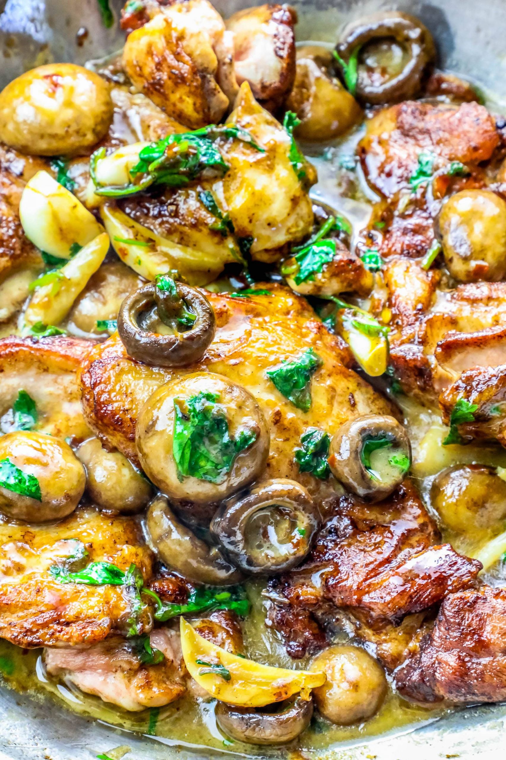 Chicken Thighs Mushroom
 e Pot Garlic Butter Chicken Thighs and Mushrooms Recipe
