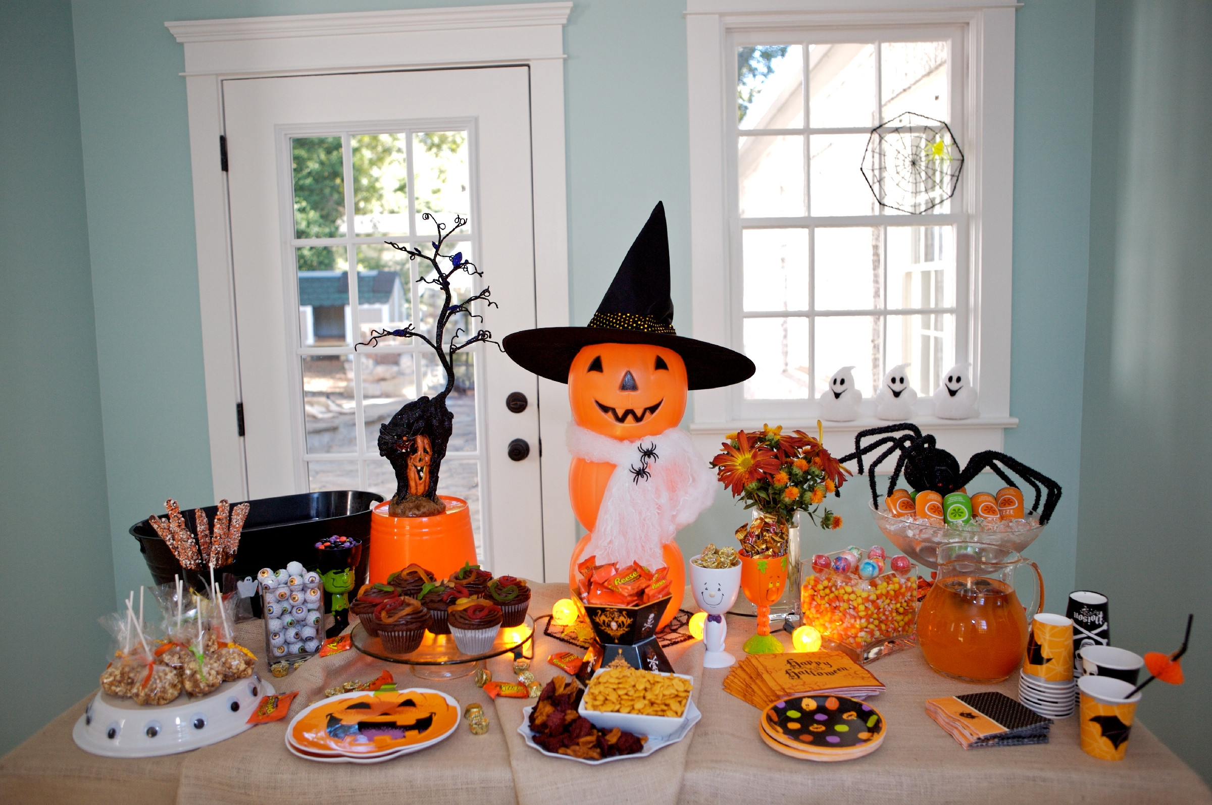 Children'S Halloween Party Decoration Ideas
 Martie Knows Parties BLOG Host a Neighborhood