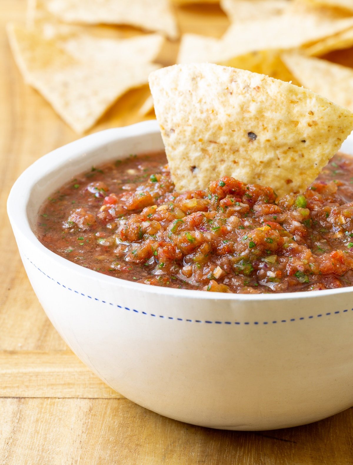 Chili'S Salsa Recipe
 The Best Homemade Salsa Recipe Video A Spicy Perspective