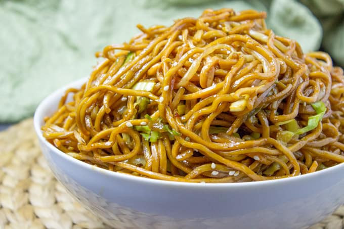 Chow Mein Noodles
 Classic Chinese Chow Mein Dinner then Dessert