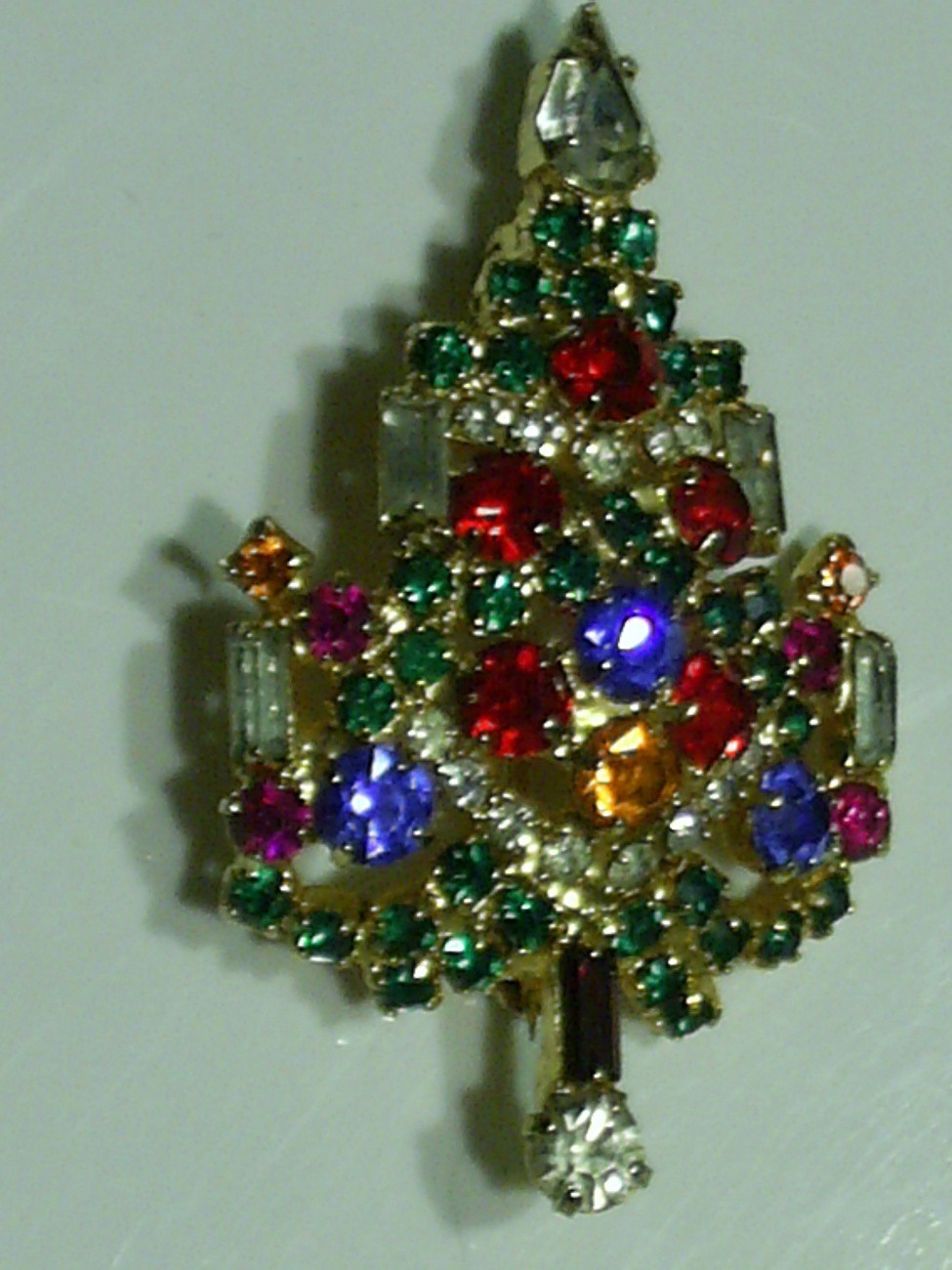 Christmas Brooches
 Vintage Warner Christmas Tree Brooch With Candles Pins
