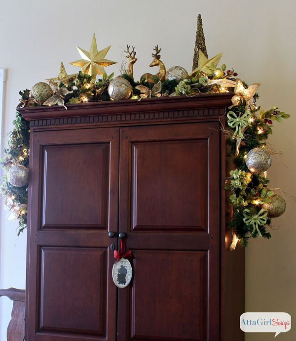Christmas Cabinet Decorations
 Top Indoor Christmas Decorations on Pinterest Christmas