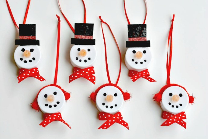 Christmas Crafts For Seniors
 6 DIY holiday classroom ts that are festive and fun