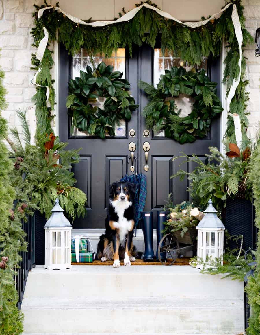 Christmas Decorated Porch
 28 Wonderful Christmas decorating ideas for magical