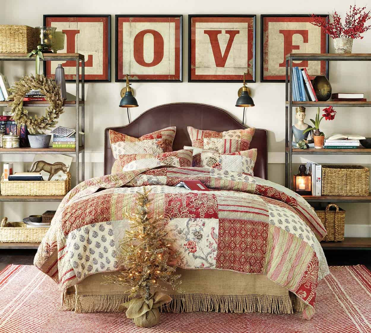 Christmas Decorations Bedroom
 35 Ways to create a Christmas wonderland in your bedroom
