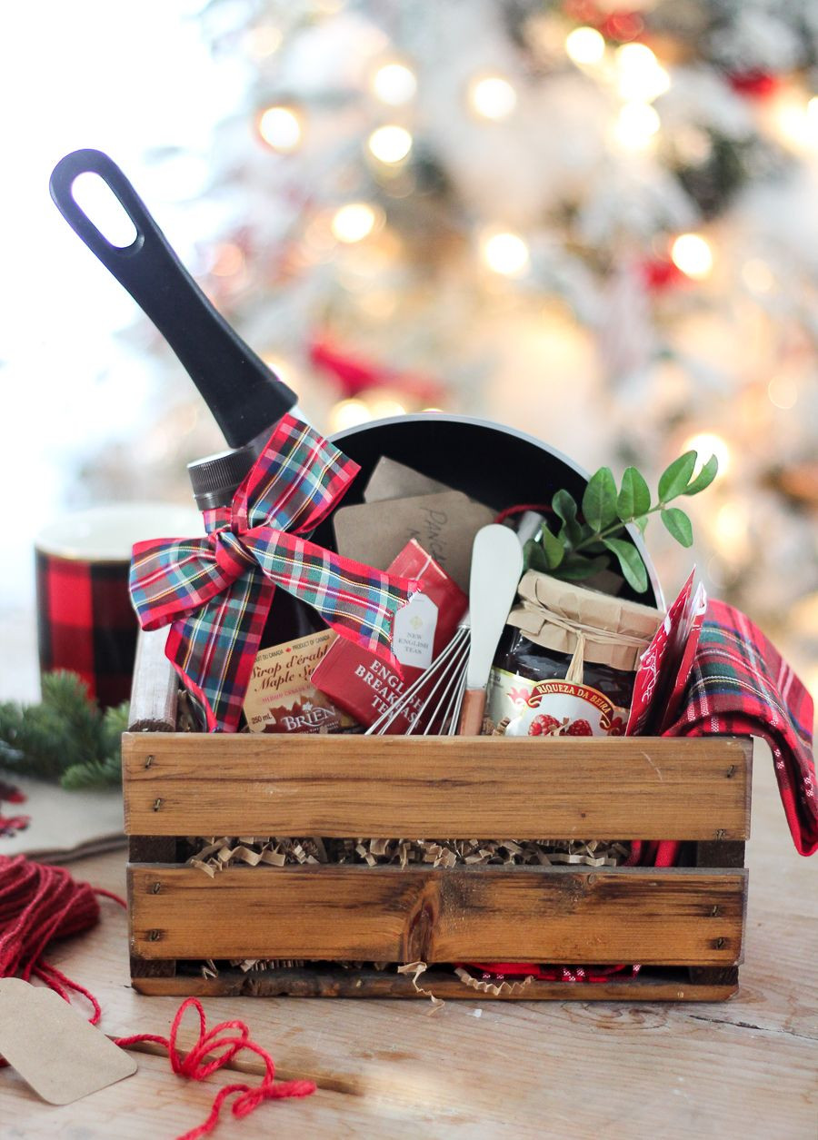 Christmas Gift Basket Ideas For Couples
 50 DIY Gift Baskets To Inspire All Kinds of Gifts With