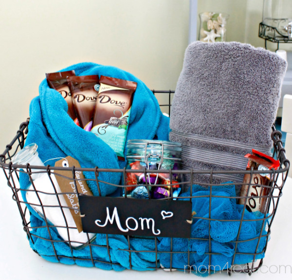 Christmas Gift Ideas For Mom From Son
 33 Thoughtful DIY Mother s Day Gifts