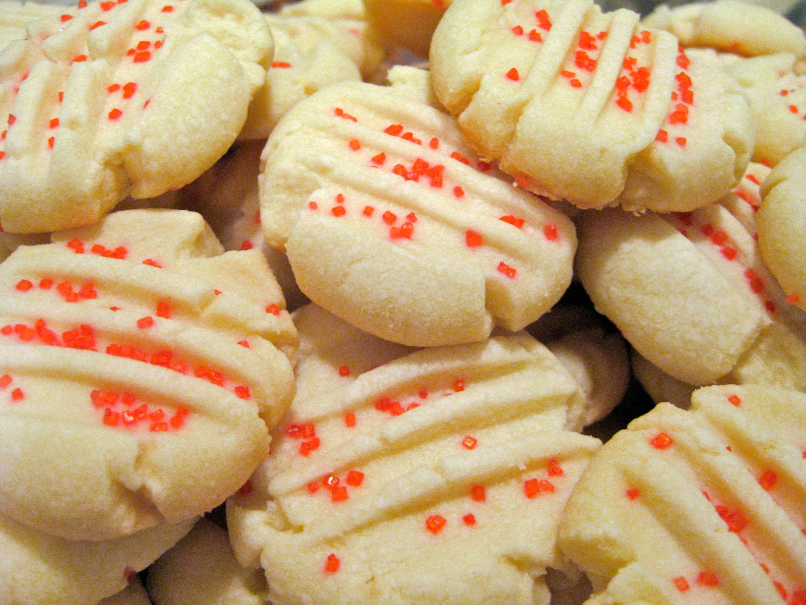 Christmas Shortbread Cookies Recipe
 Christmas Delicacies from Around the World – The French in Me
