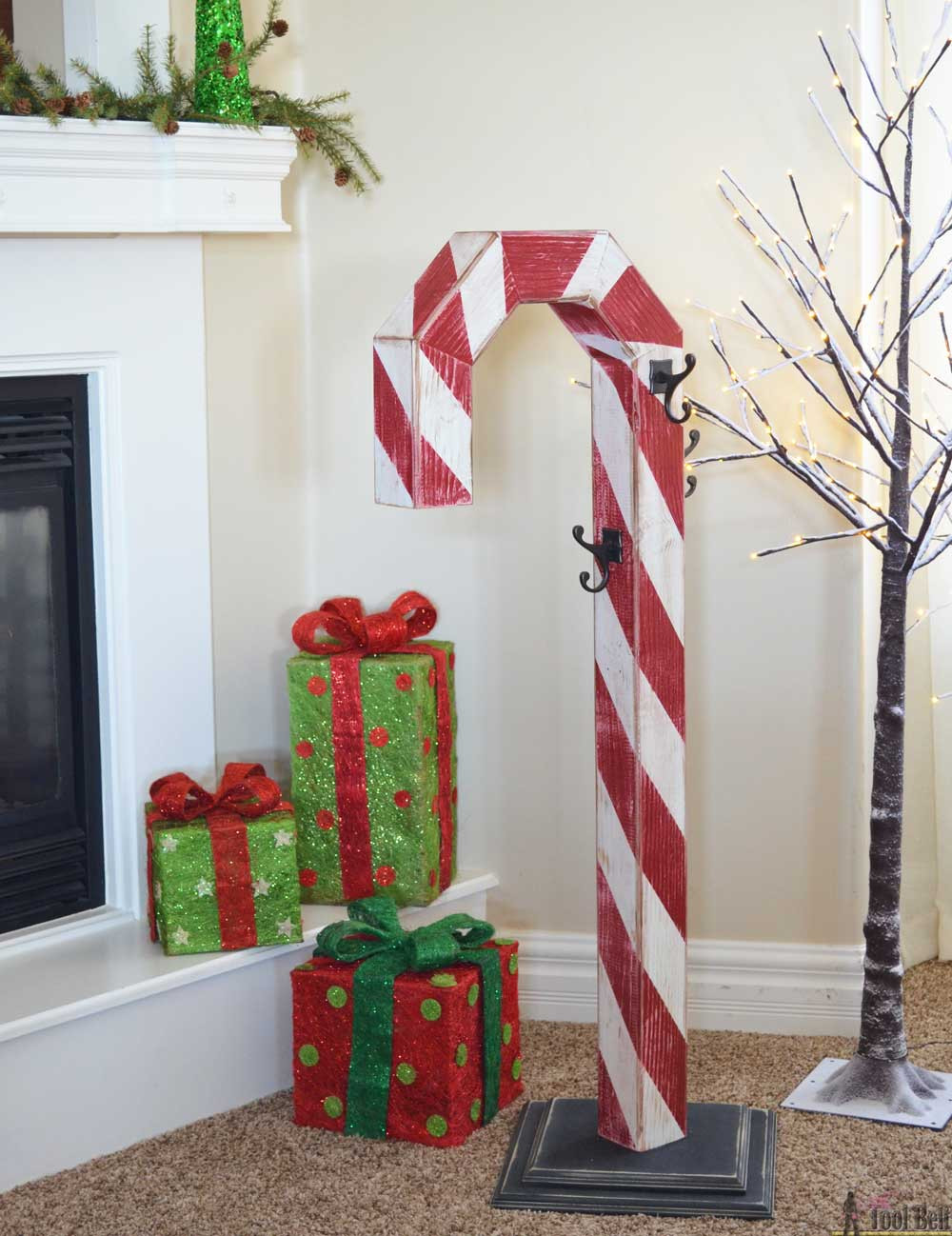 Christmas Wood Craft Ideas
 Candy Cane Holiday Stocking Post Her Tool Belt