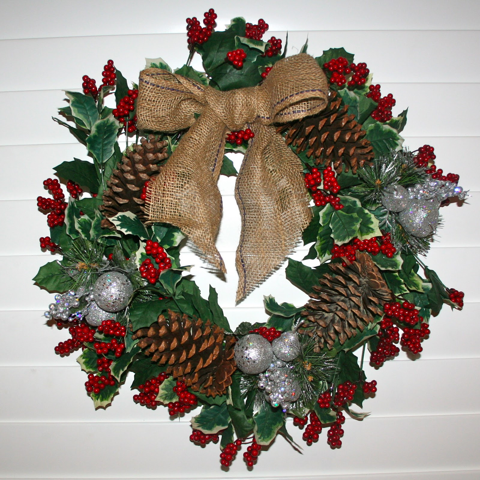 Christmas Wreath DIY
 Divine DIY Christmas Wreath
