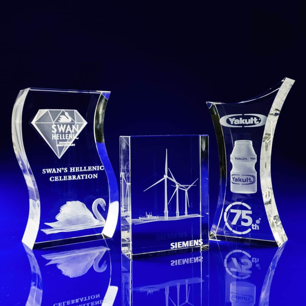 Company Anniversary Gift Ideas
 pany Anniversary Awards and Personalised Glass Trophies