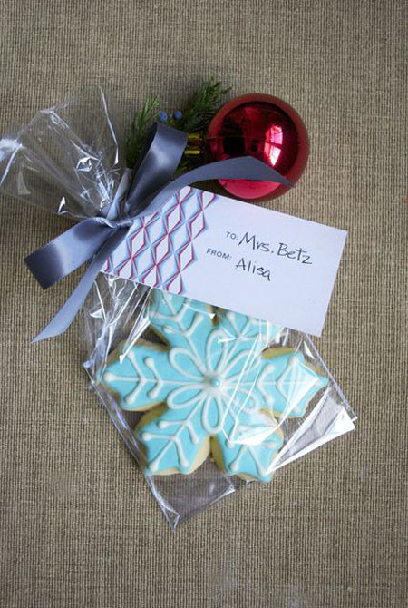 Company Holiday Party Gift Ideas
 35 Adorable Christmas Party Favors Ideas All About Christmas