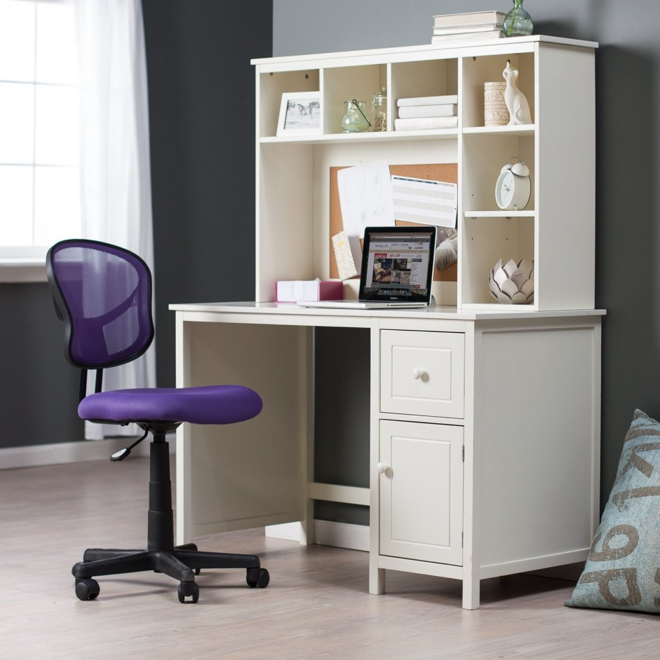 Computer Desk For Small Bedroom
 Get Accessible Furniture Ideas with Small Desks for