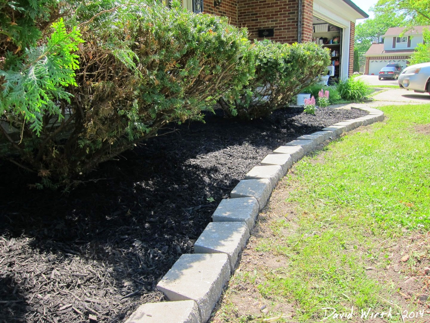 Concrete Landscape Edging Blocks
 Easy Landscape Block Wall and Mulch