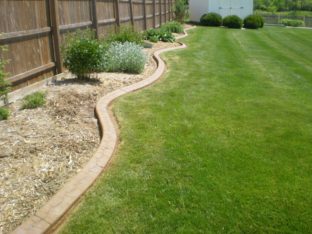 Concrete Landscape Edging
 Custom Lawn Edging 545 Lawn Care Inc