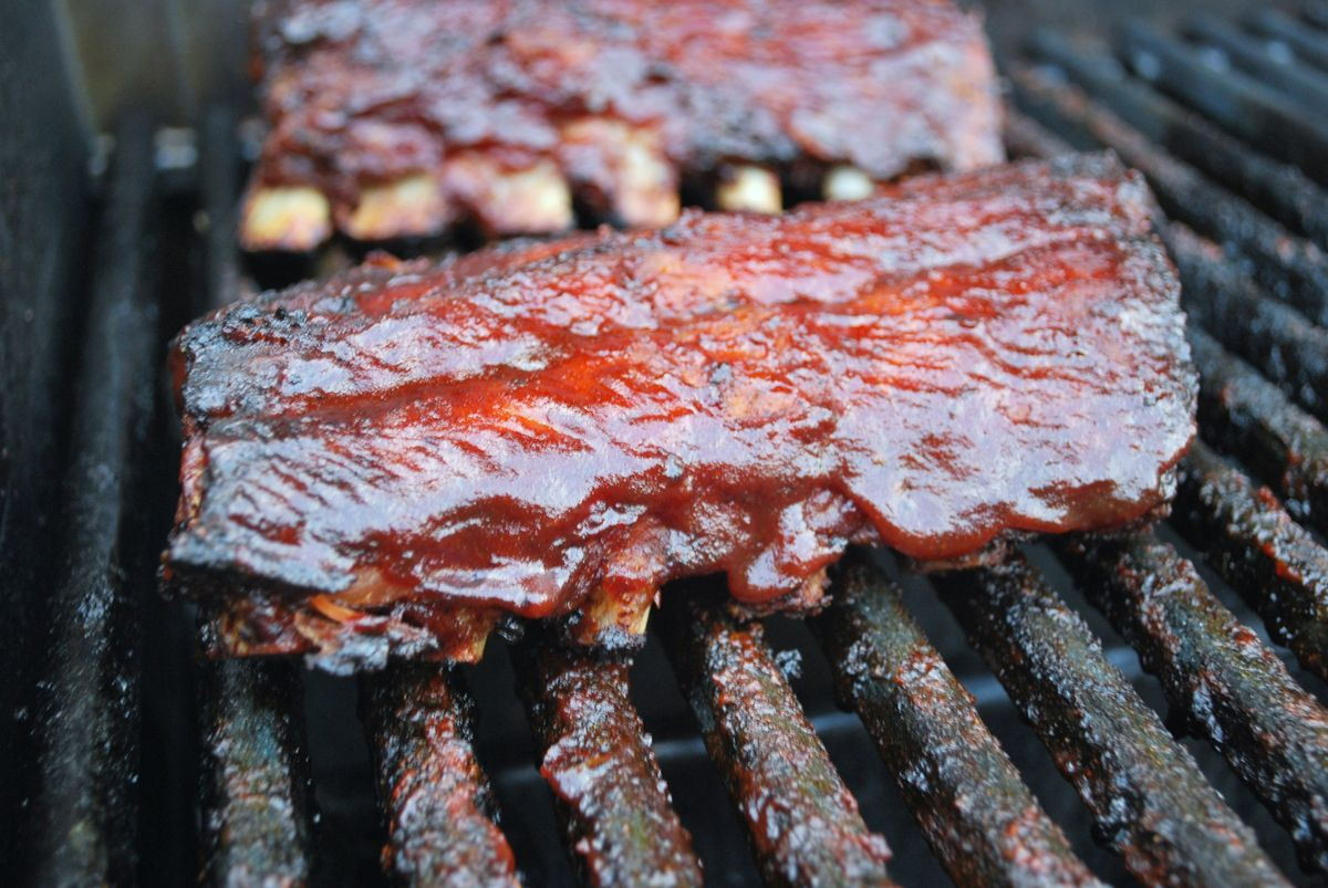 Cooking Pork Ribs On Gas Grill
 BBQ Ribs A Gas Grill SavoryReviews