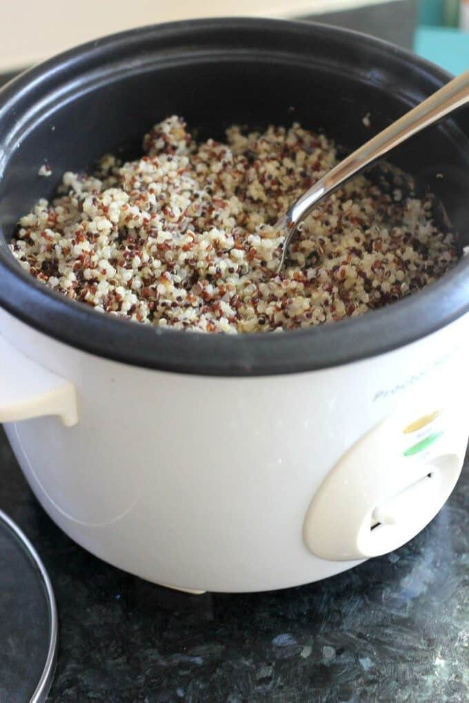 Cooking Quinoa In Microwave
 How to Make Quinoa in a Rice Cooker I Heart Ve ables