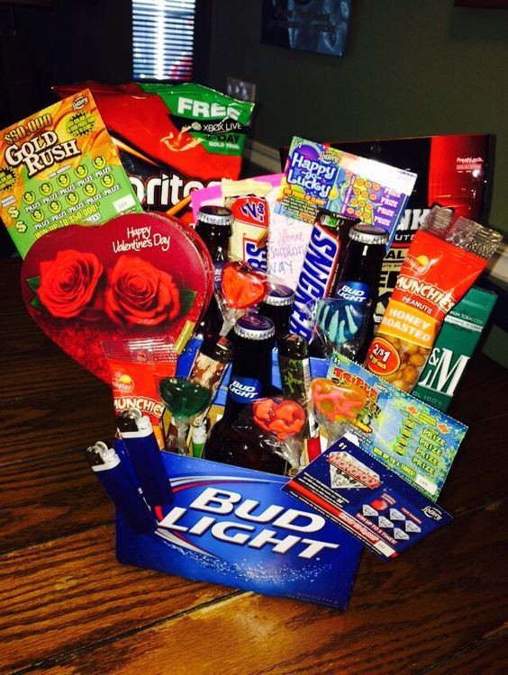 Cool Valentines Gift Ideas For Men
 Awesome Fathers Day Gift Basket Ideas for Men