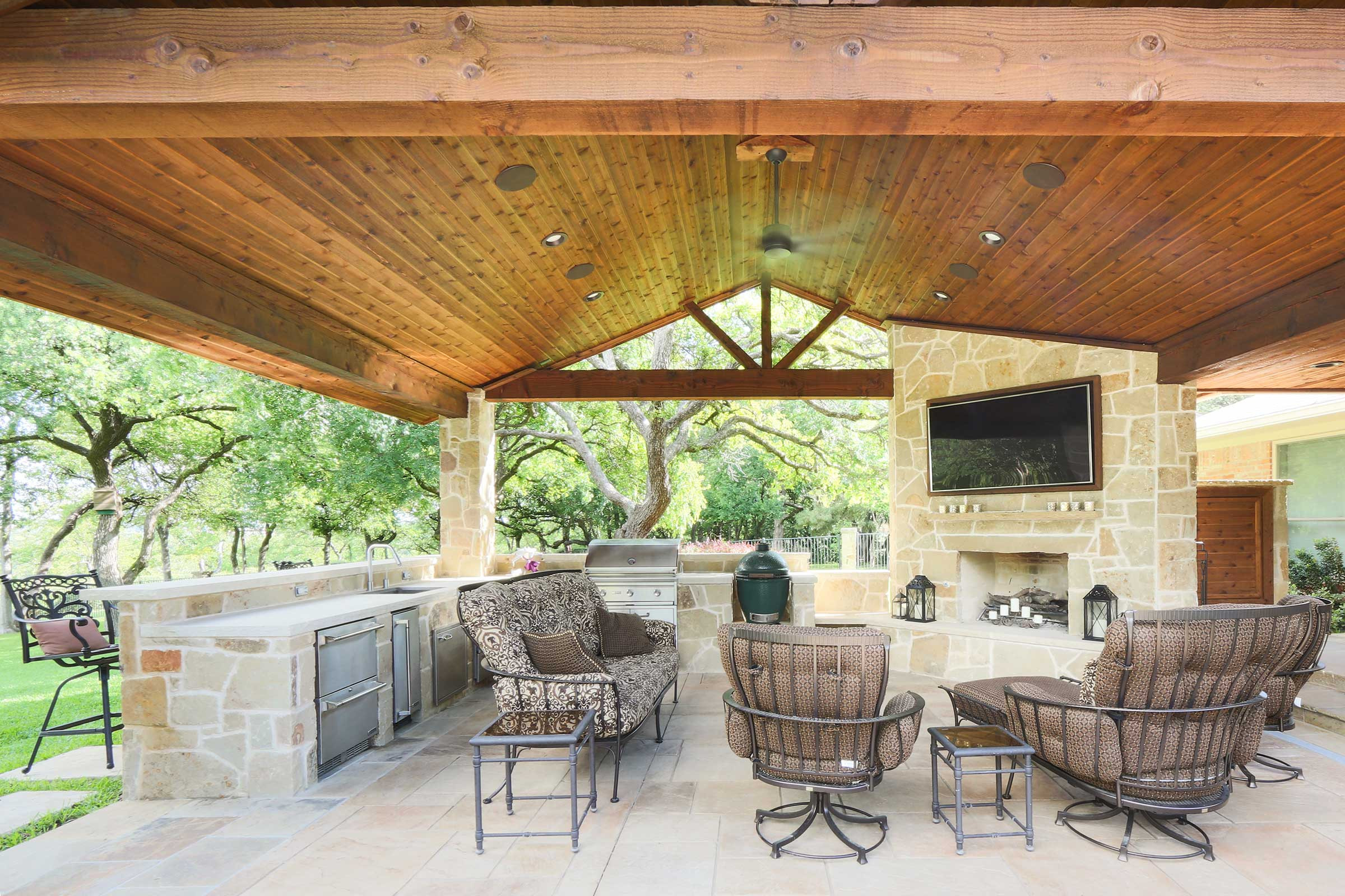 Covered Outdoor Kitchen Structures
 Outdoor Kitchens Fireplaces