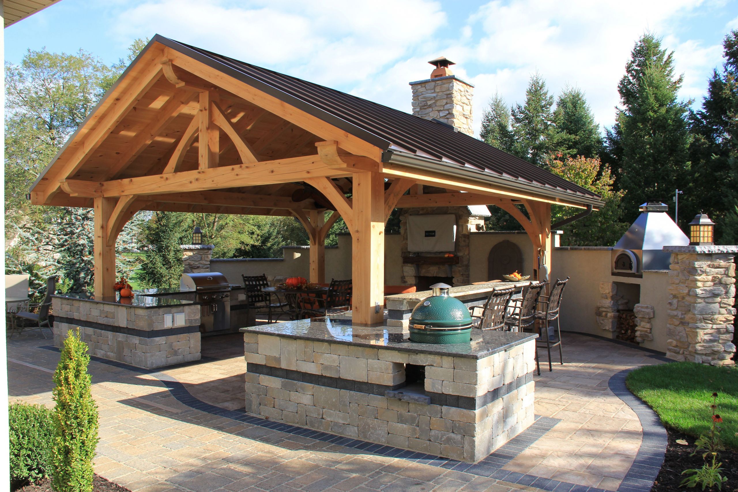 Covered Outdoor Kitchen Structures
 Entertaining space plete with an outdoor kitchen