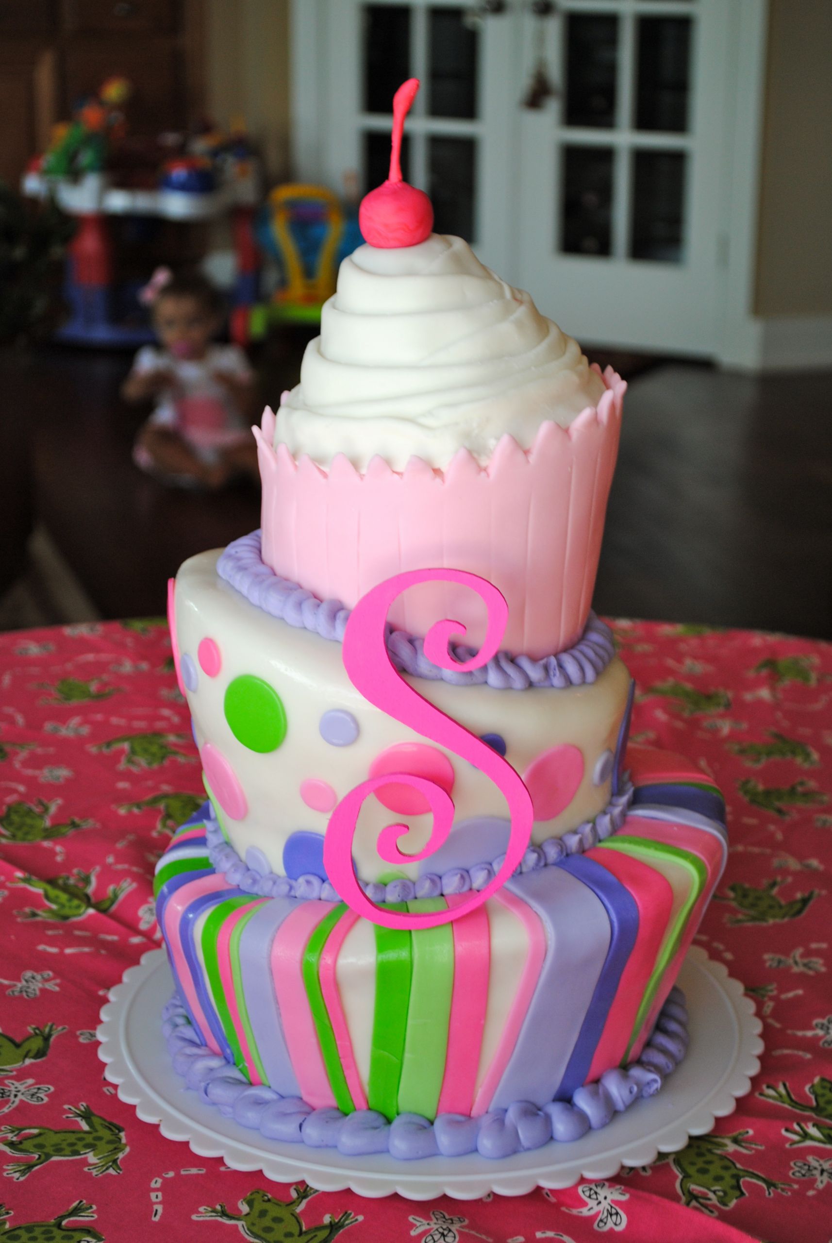 Cupcake Birthday Cakes
 Topsy Turvy Cupcake Cake