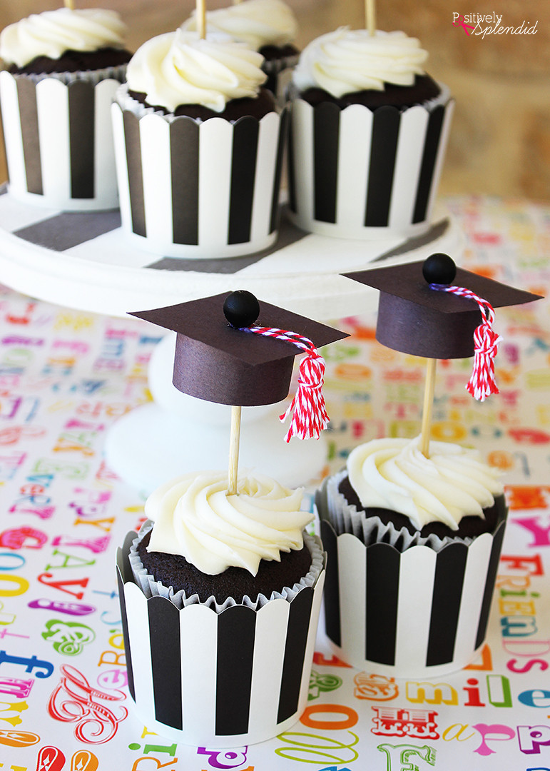 Cupcake Decorating Ideas Graduation Party
 Graduation Cap Cupcake Toppers Easy and adorable DIY