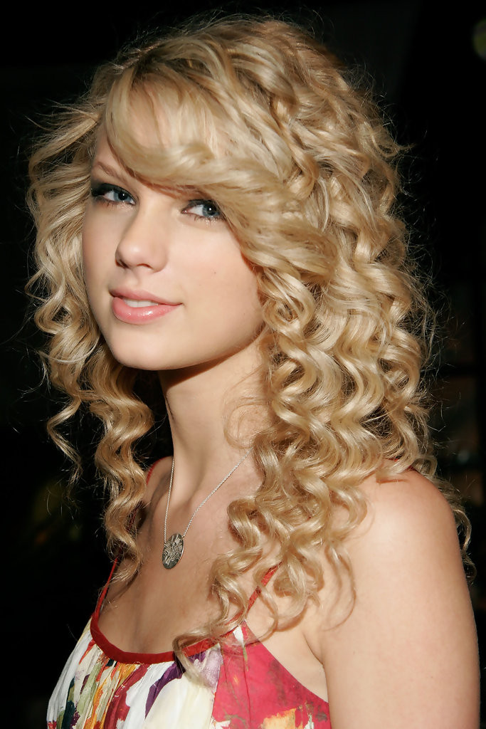 Curly Hairstyles For Long Hair
 Awesome Long Curly Hairstyles for Women