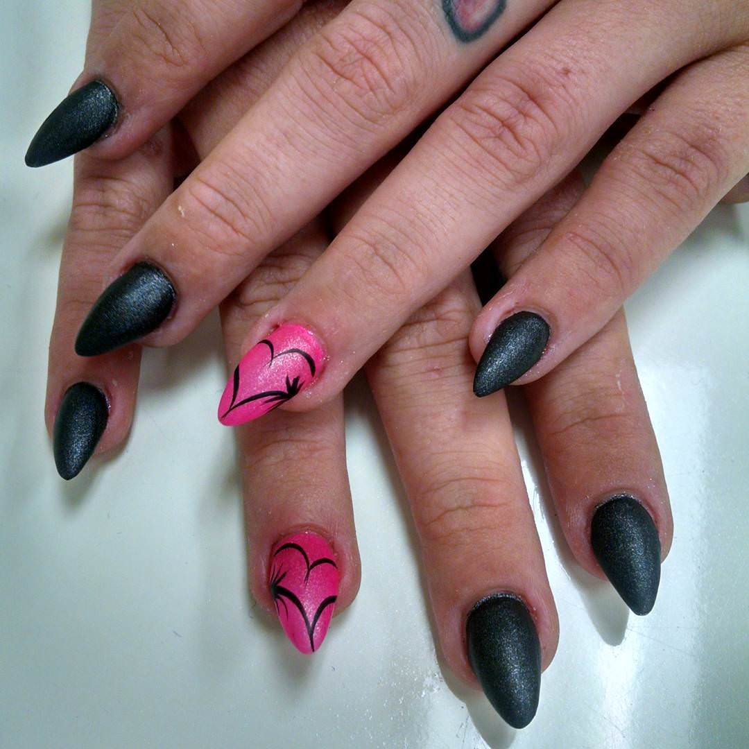 Dark Pink Nail Designs
 Black and Pink Nail Designs