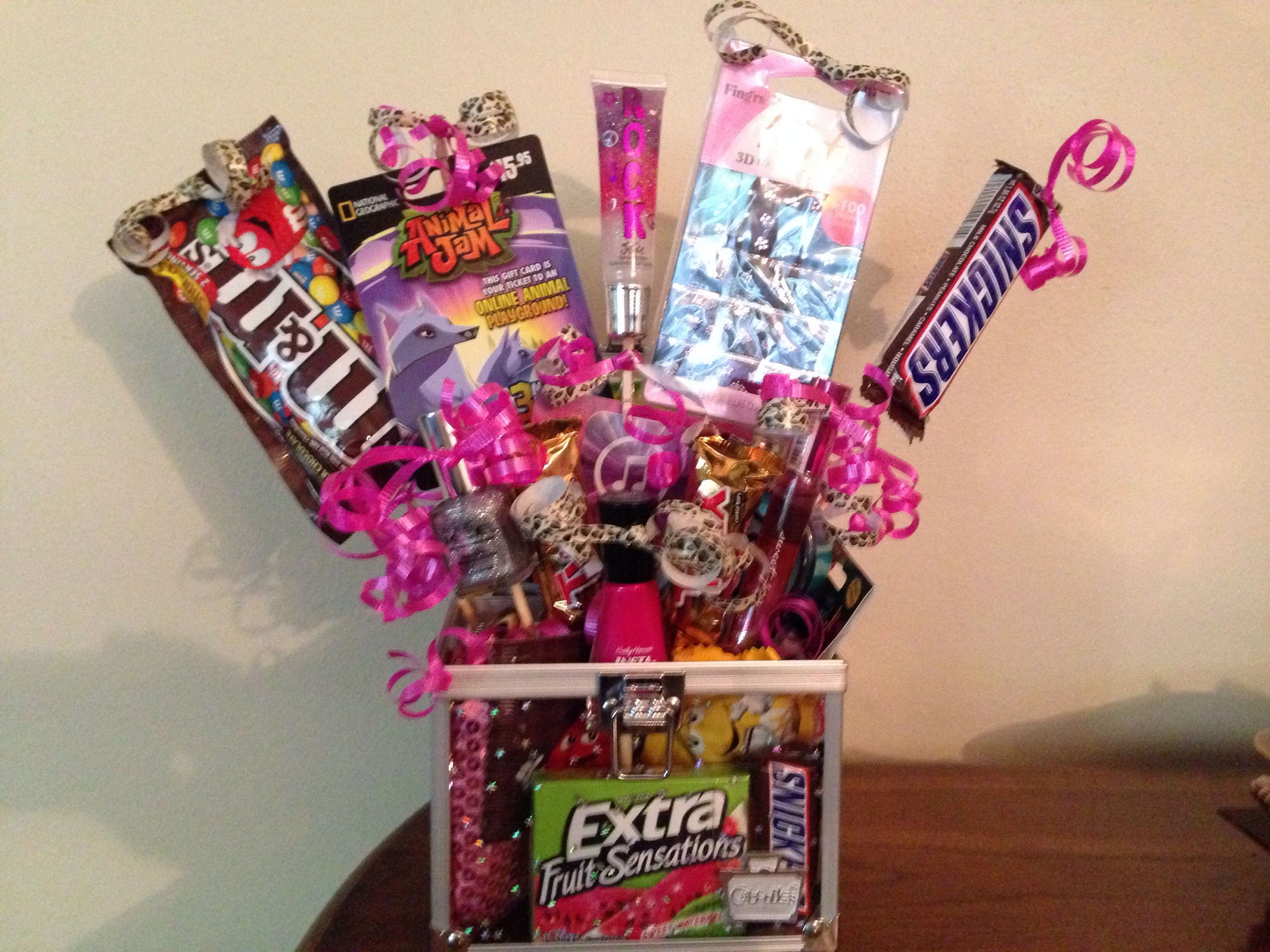 Daughters 18Th Birthday Gift Ideas
 Daughter birthday t basket …
