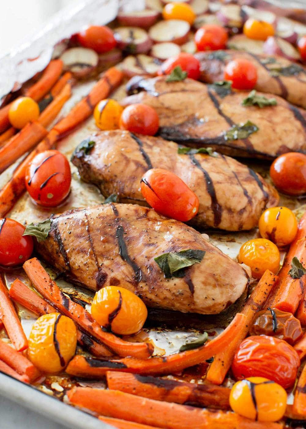 Delicious Healthy Dinner Recipes
 e Pan Balsamic Chicken & Veggies Whole30 I Heart